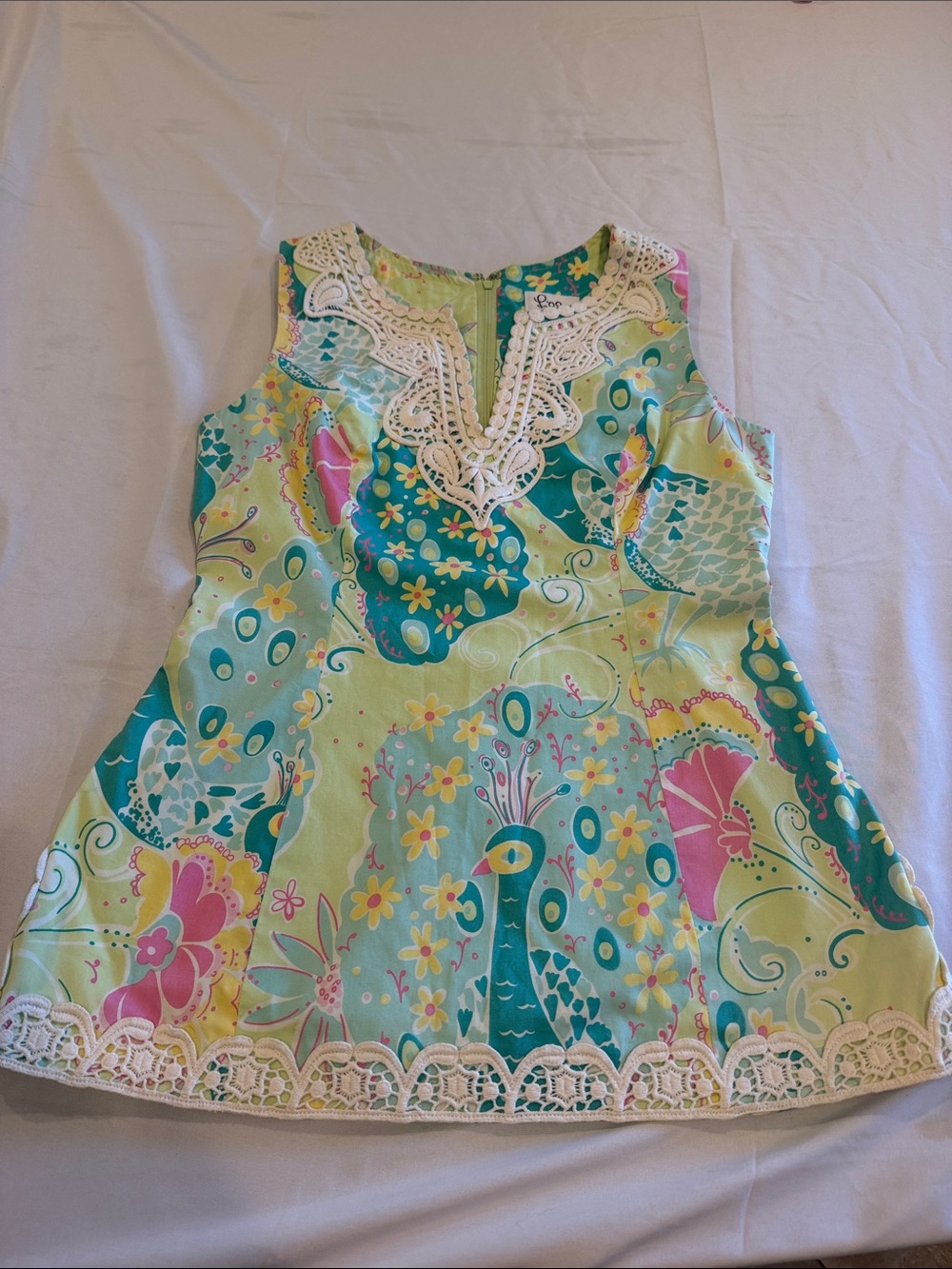 27261005 Lilly Pulitzer Peacock Southern Bell Tunic SZ 2